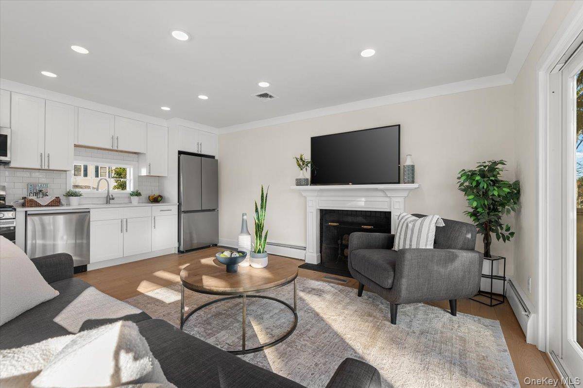 Casa de 3 Dormitorios en Venta en Locust Valley - Nueva York - EE. UU. - 7