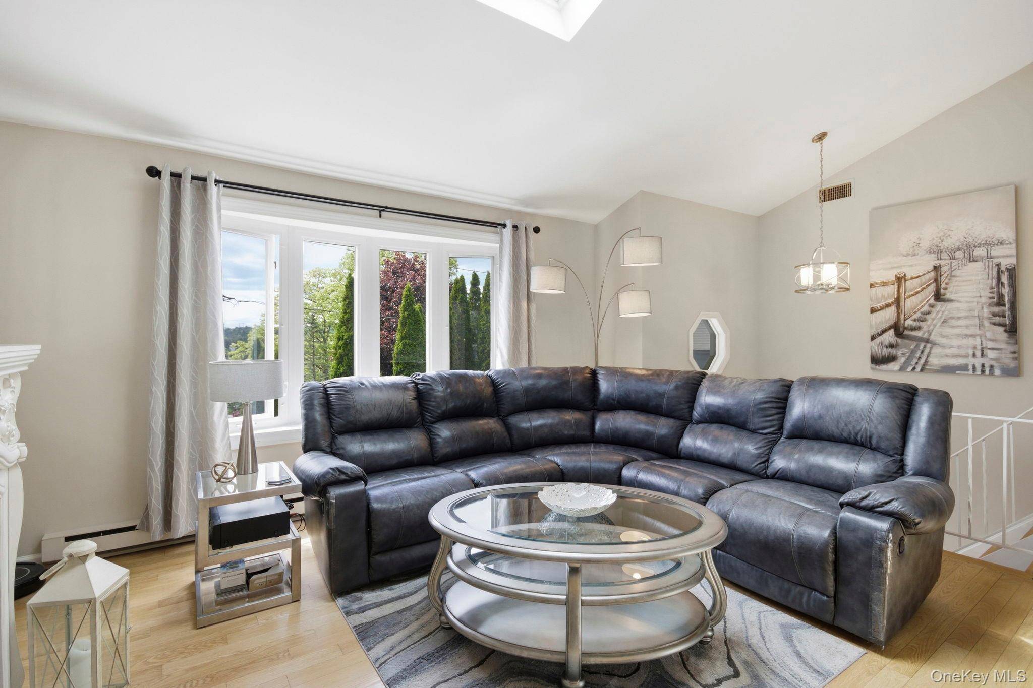 Casa de 3 Dormitorios en Venta en Mahopac - Nueva York - EE. UU. - 3