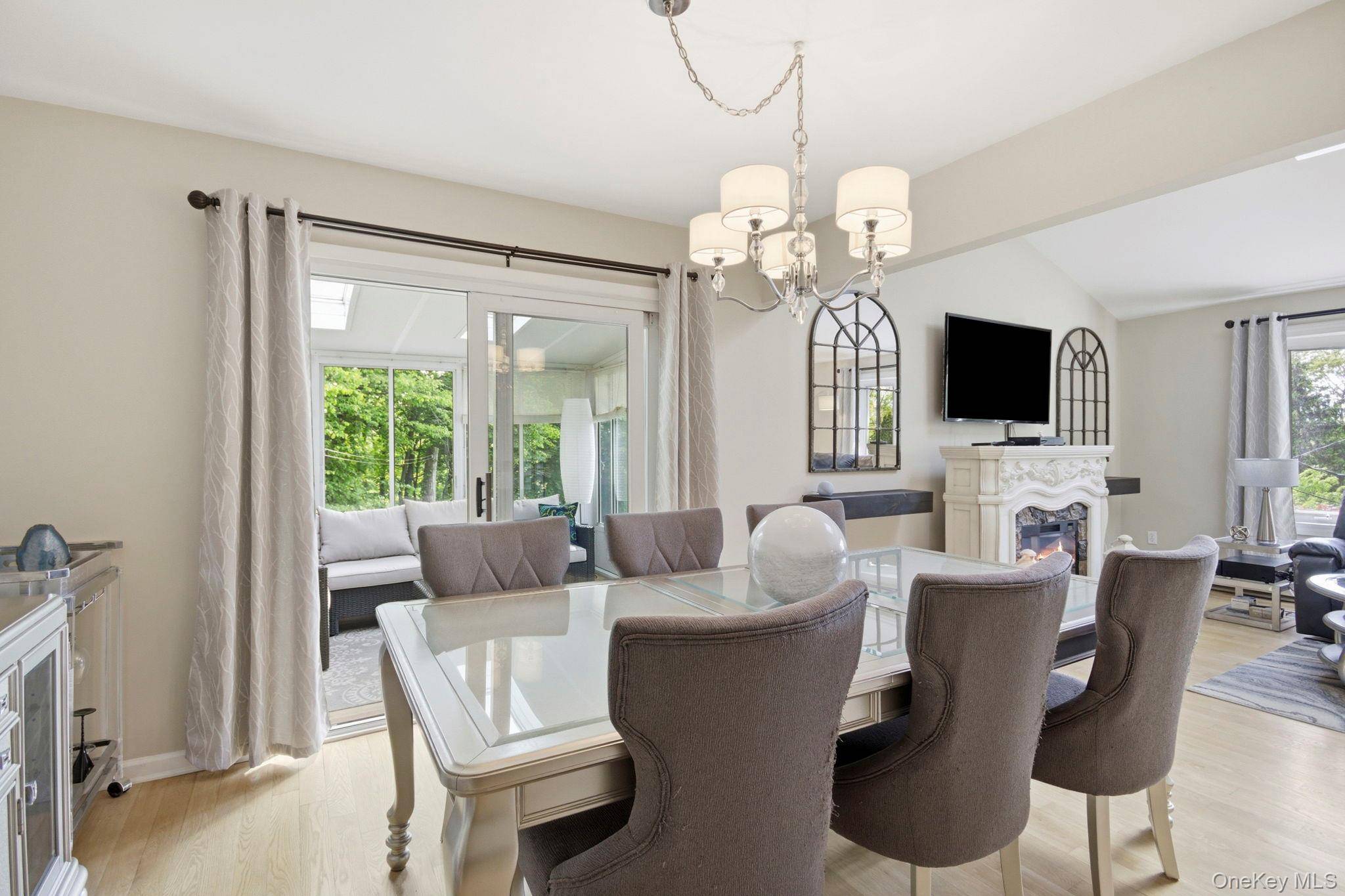 Casa de 3 Dormitorios en Venta en Mahopac - Nueva York - EE. UU. - 7