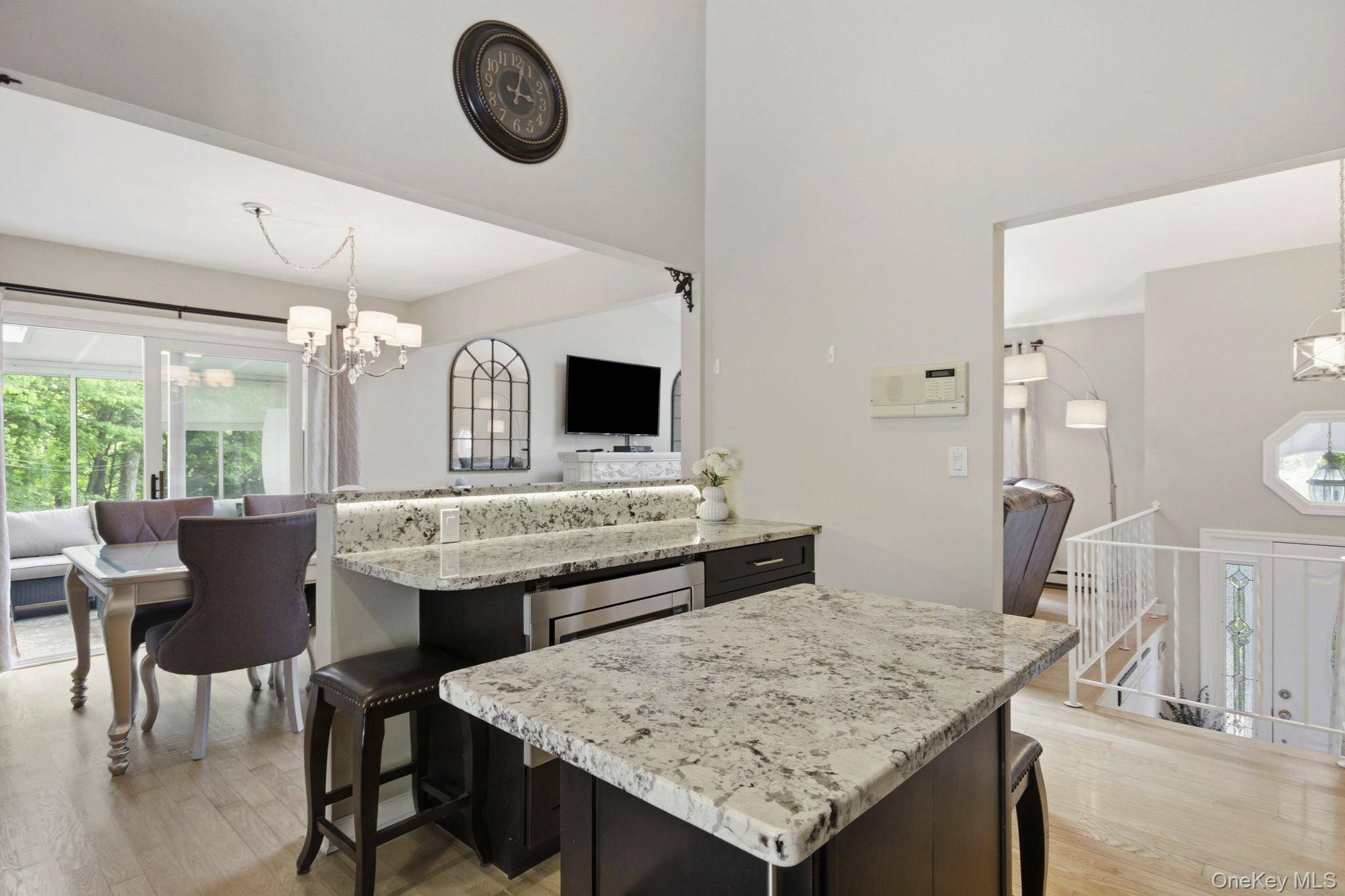 Casa de 3 Dormitorios en Venta en Mahopac - Nueva York - EE. UU. - 8