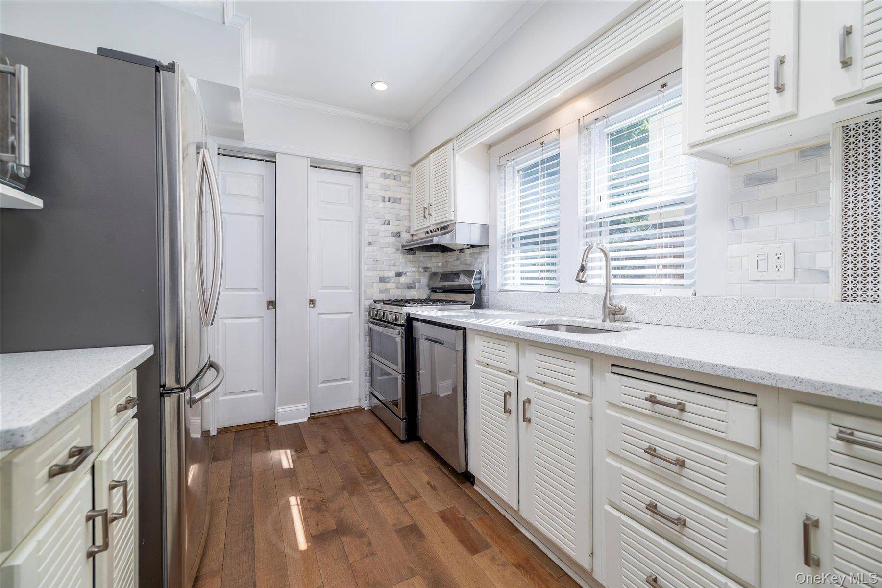 Casa com 3 Quartos à Venda em Malverne - Nova Iorque - EUA - 5