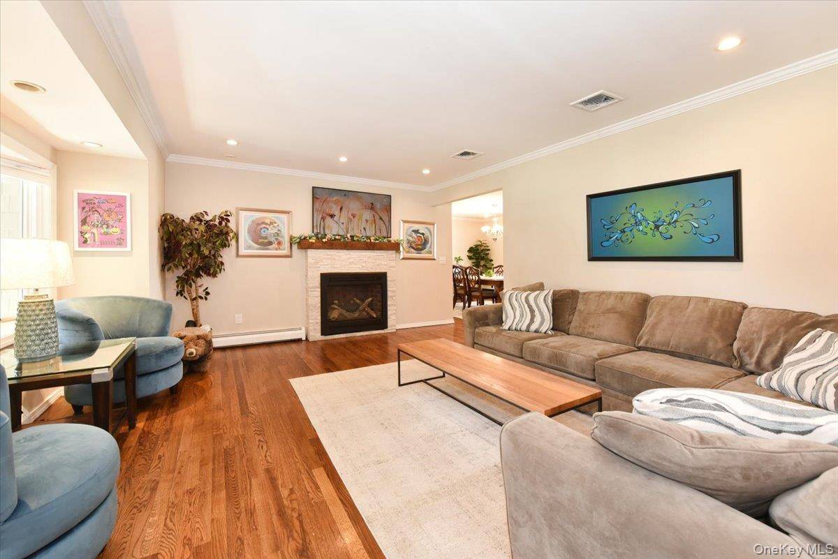 Casa com 3 Quartos à Venda em Massapequa - Nova Iorque - EUA - 8