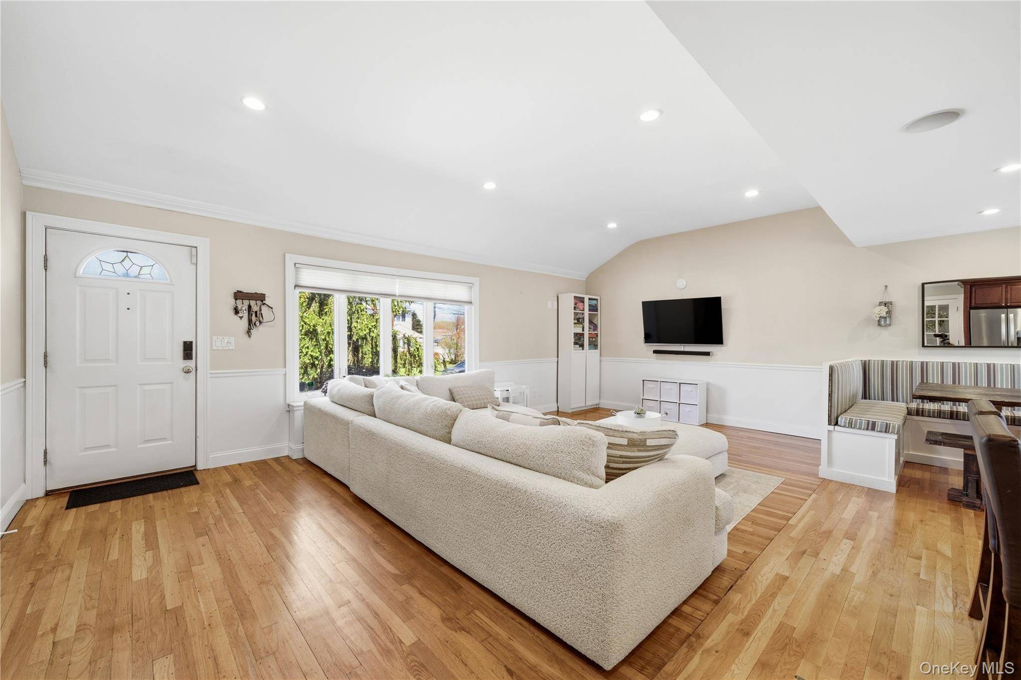Casa com 3 Quartos à Venda em Massapequa Park - Nova Iorque - EUA - 3