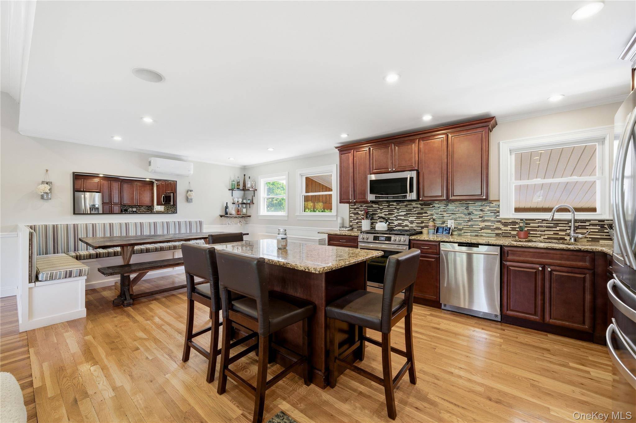Casa com 3 Quartos à Venda em Massapequa Park - Nova Iorque - EUA - 8