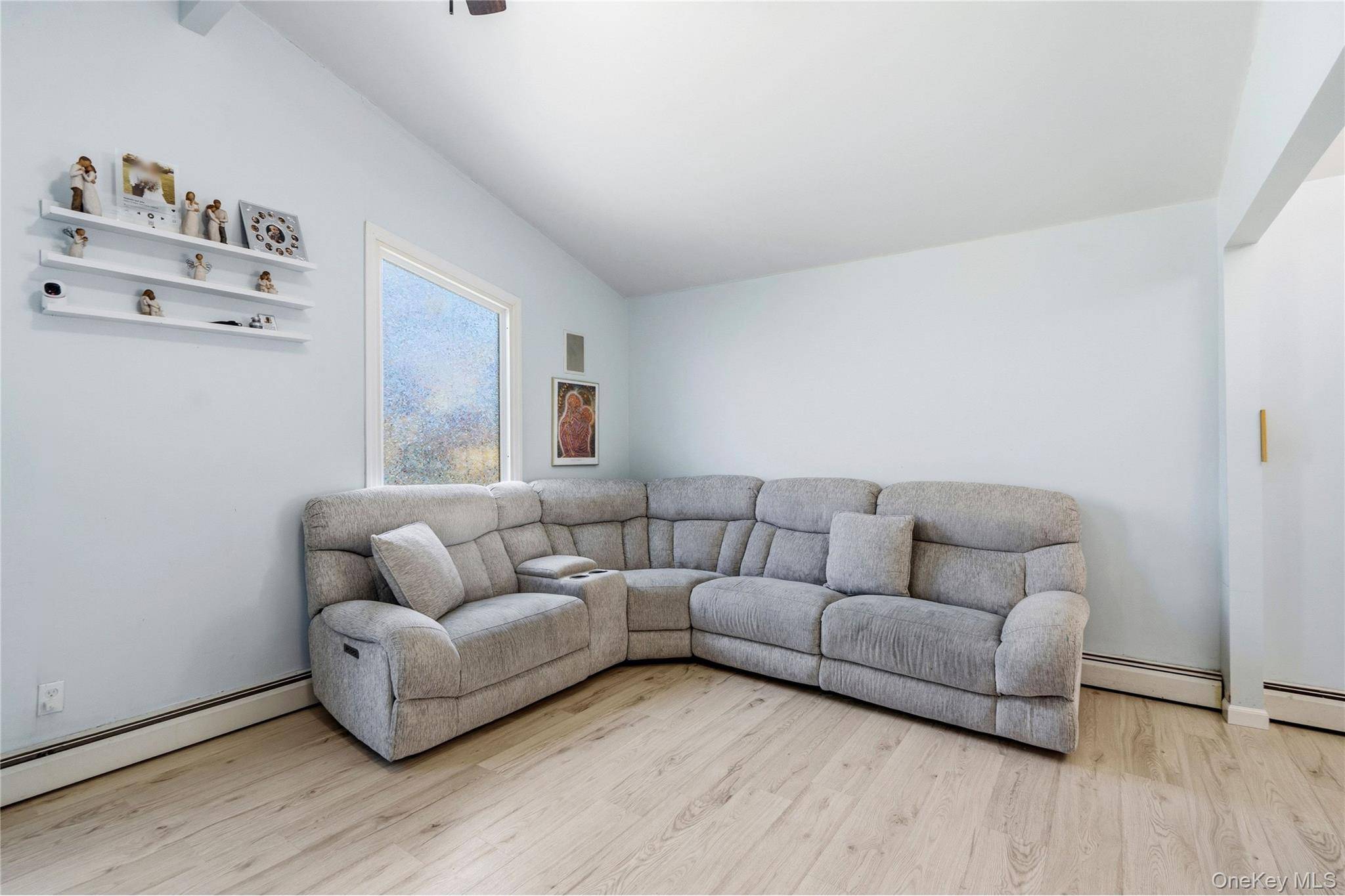 3 Bedroom Home for Sale in Mastic Beach - New York - USA - 5