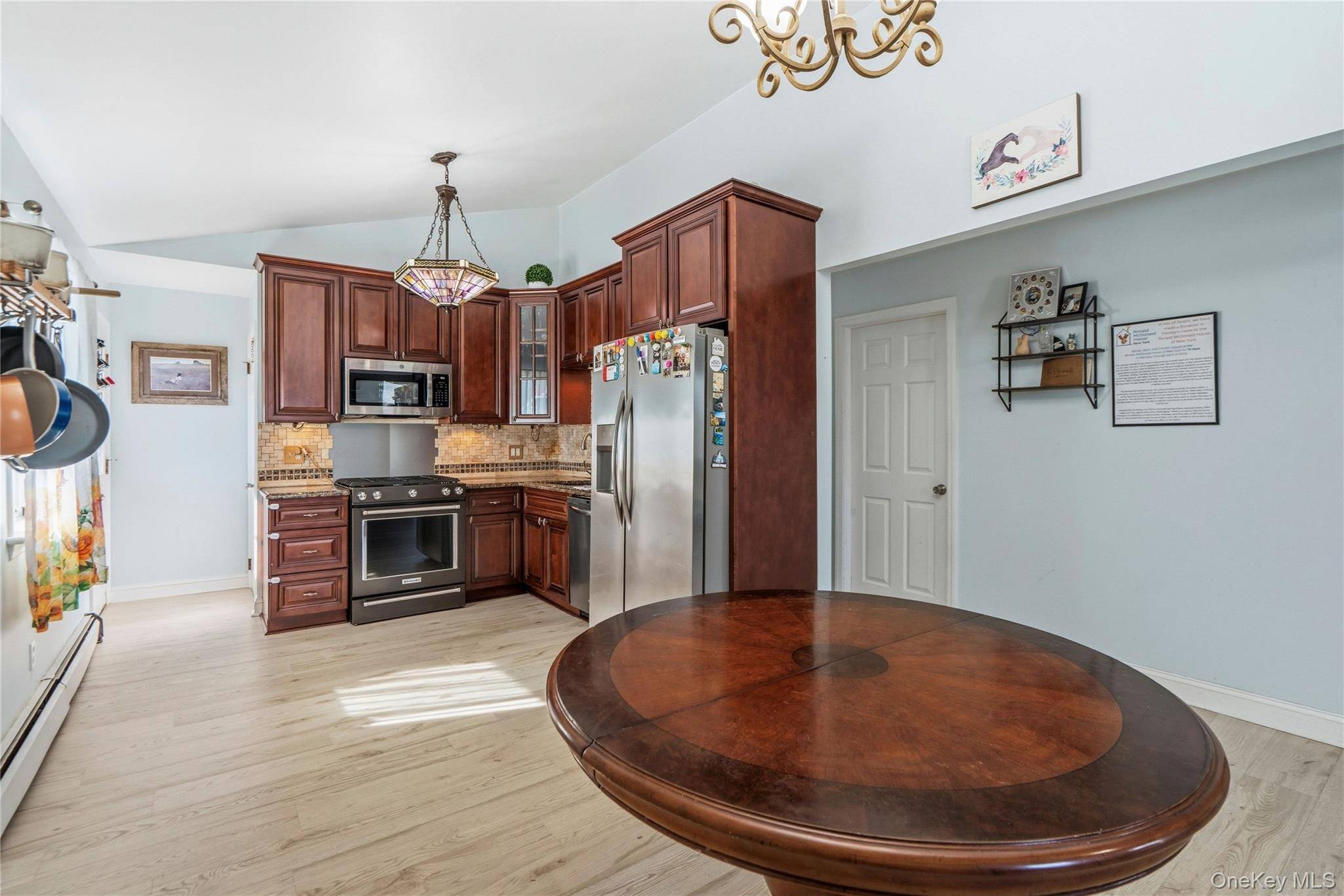 3 Bedroom Home for Sale in Mastic Beach - New York - USA - 8