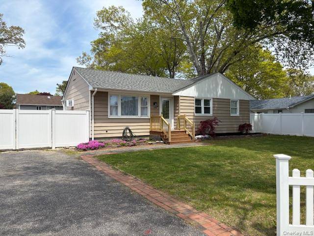 3 Bedroom Home for Sale in Mastic - New York - USA - 1