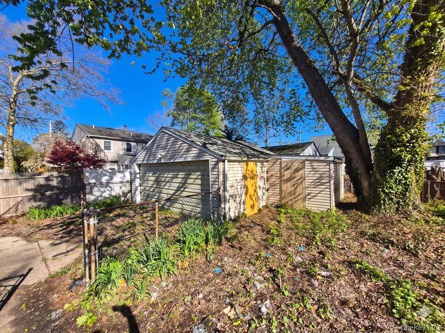 Casa de 3 Dormitorios en Venta en Merrick - Nueva York - EE. UU. - 7