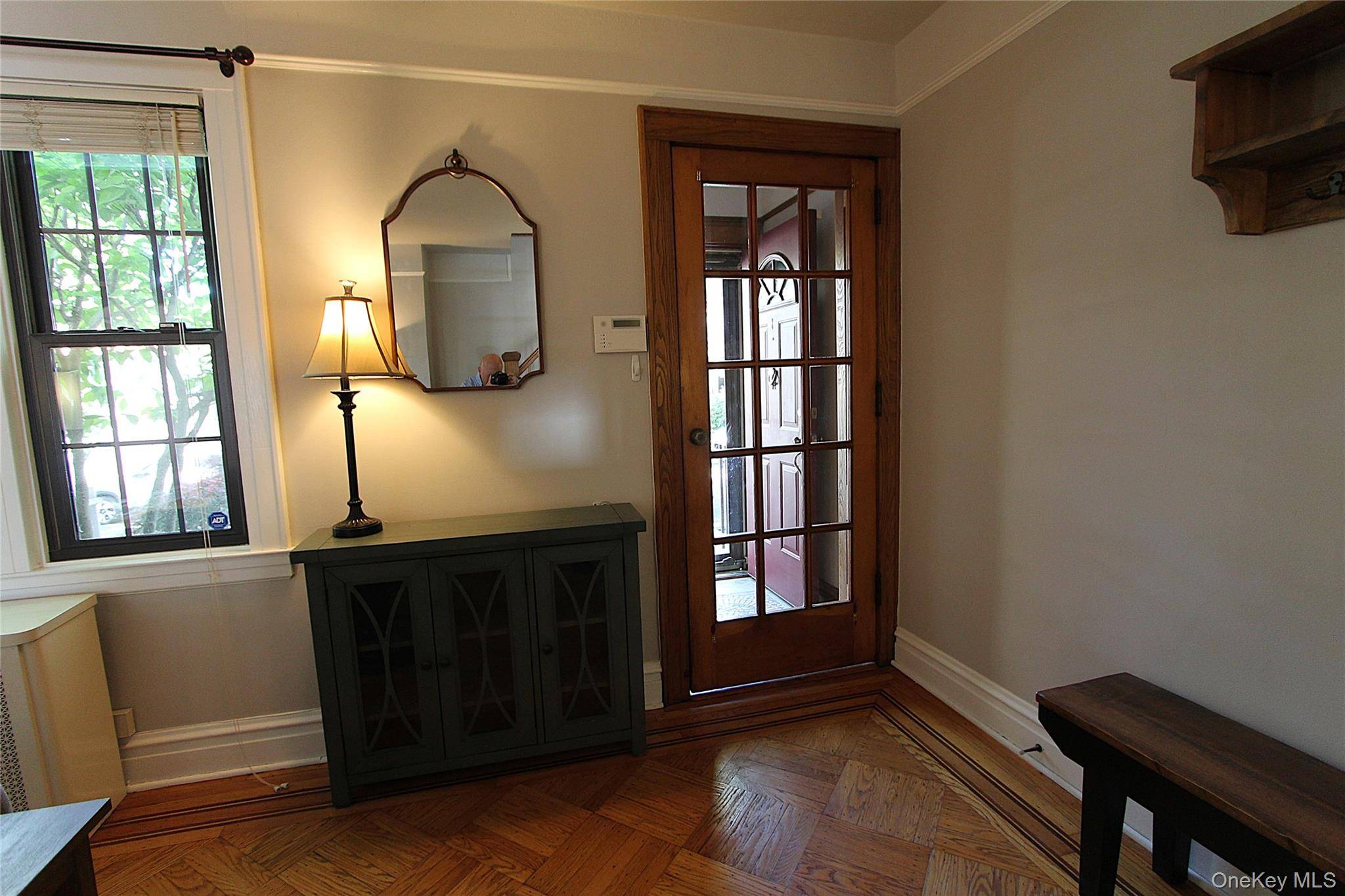 Casa de 3 Dormitorios en Venta en Middle Village - Nueva York - EE. UU. - 4