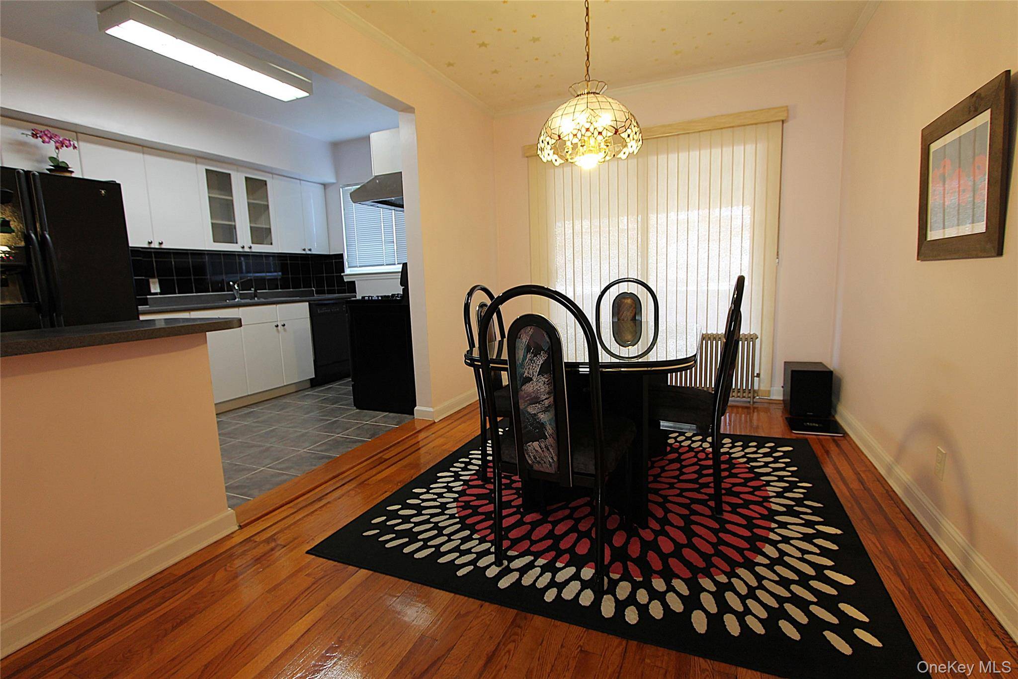 Casa de 3 Dormitorios en Venta en Middle Village - Nueva York - EE. UU. - 5