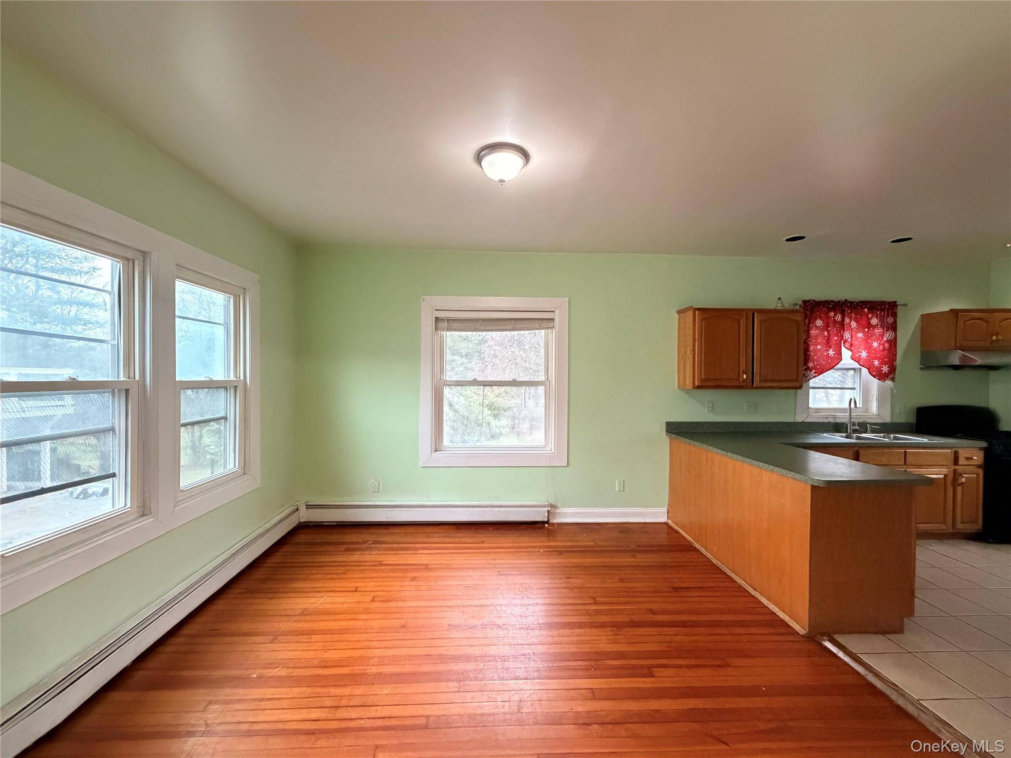 3 Bedroom Home for Sale in Middletown - New York - USA - 3