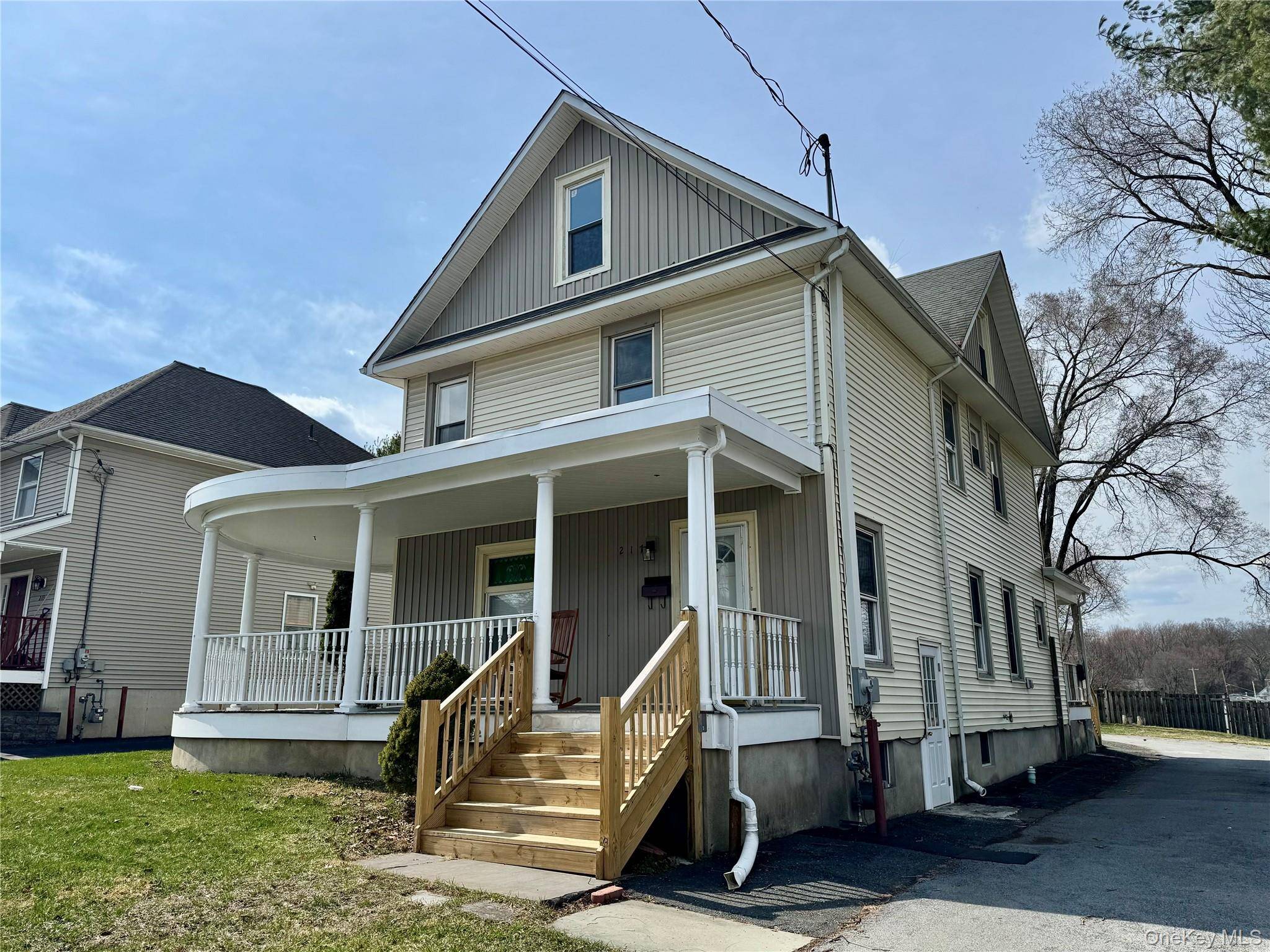 Casa de 3 Dormitorios en Venta en Middletown - Nueva York - EE. UU. - 2