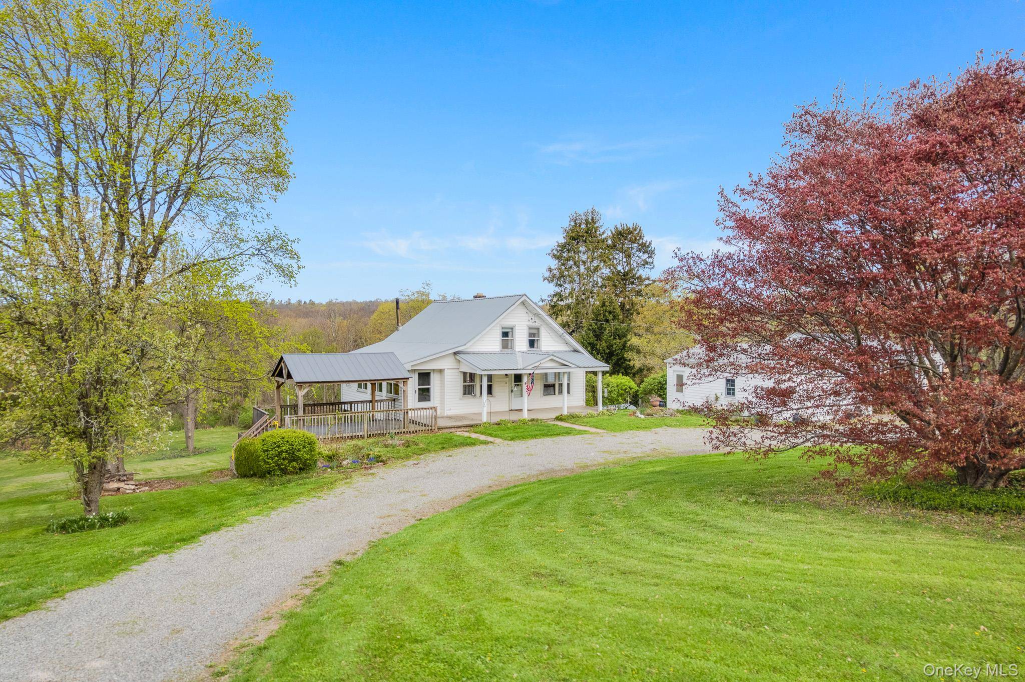 3 Bedroom Home for Sale in Millbrook - New York - USA - 2