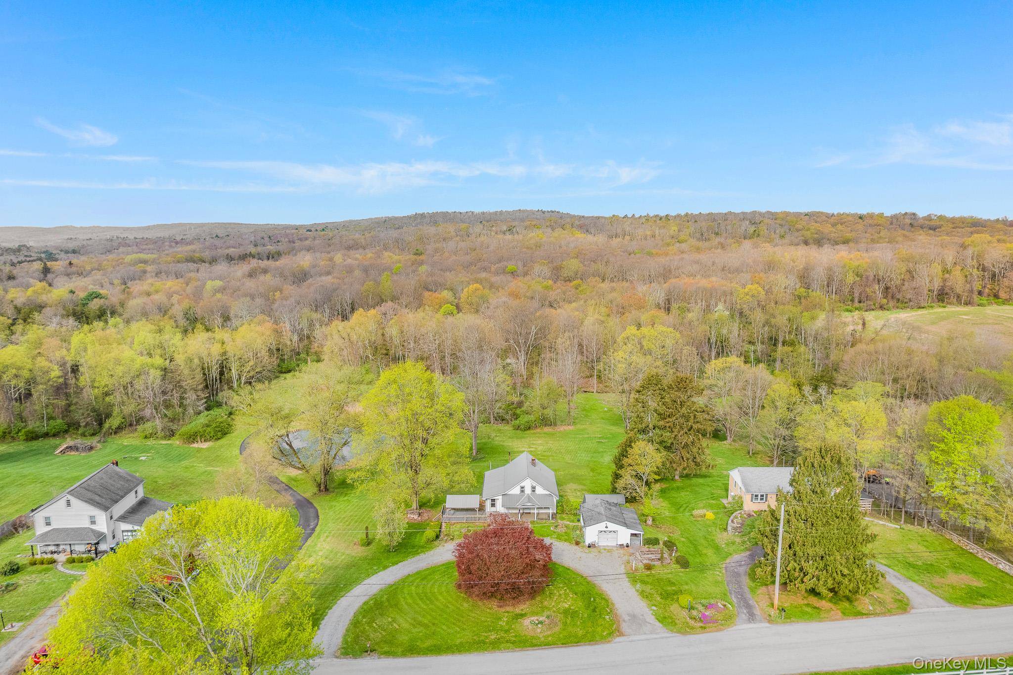 3 Bedroom Home for Sale in Millbrook - New York - USA - 5