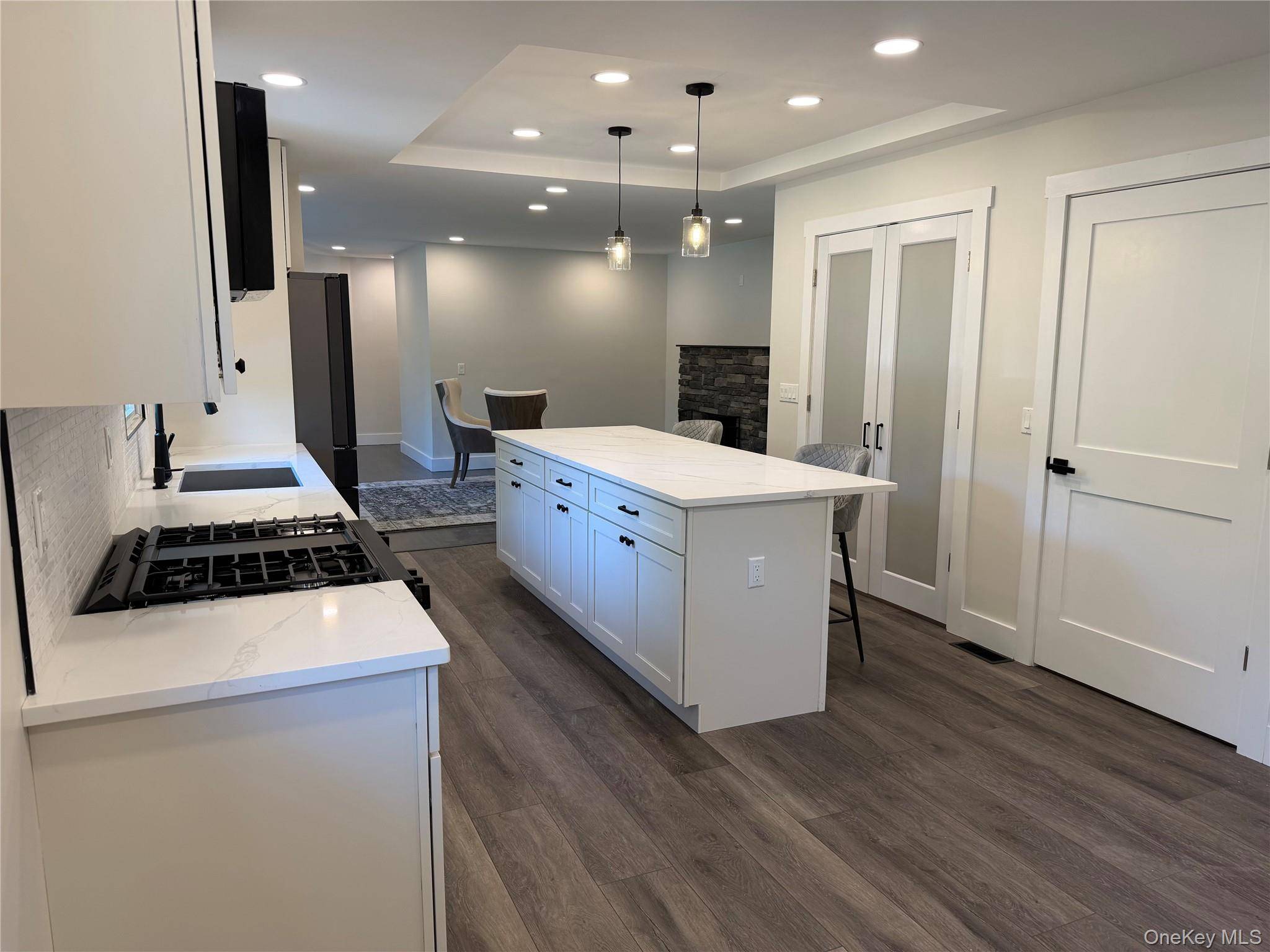 3 Bedroom Home for Sale in Miller Place - New York - USA - 8