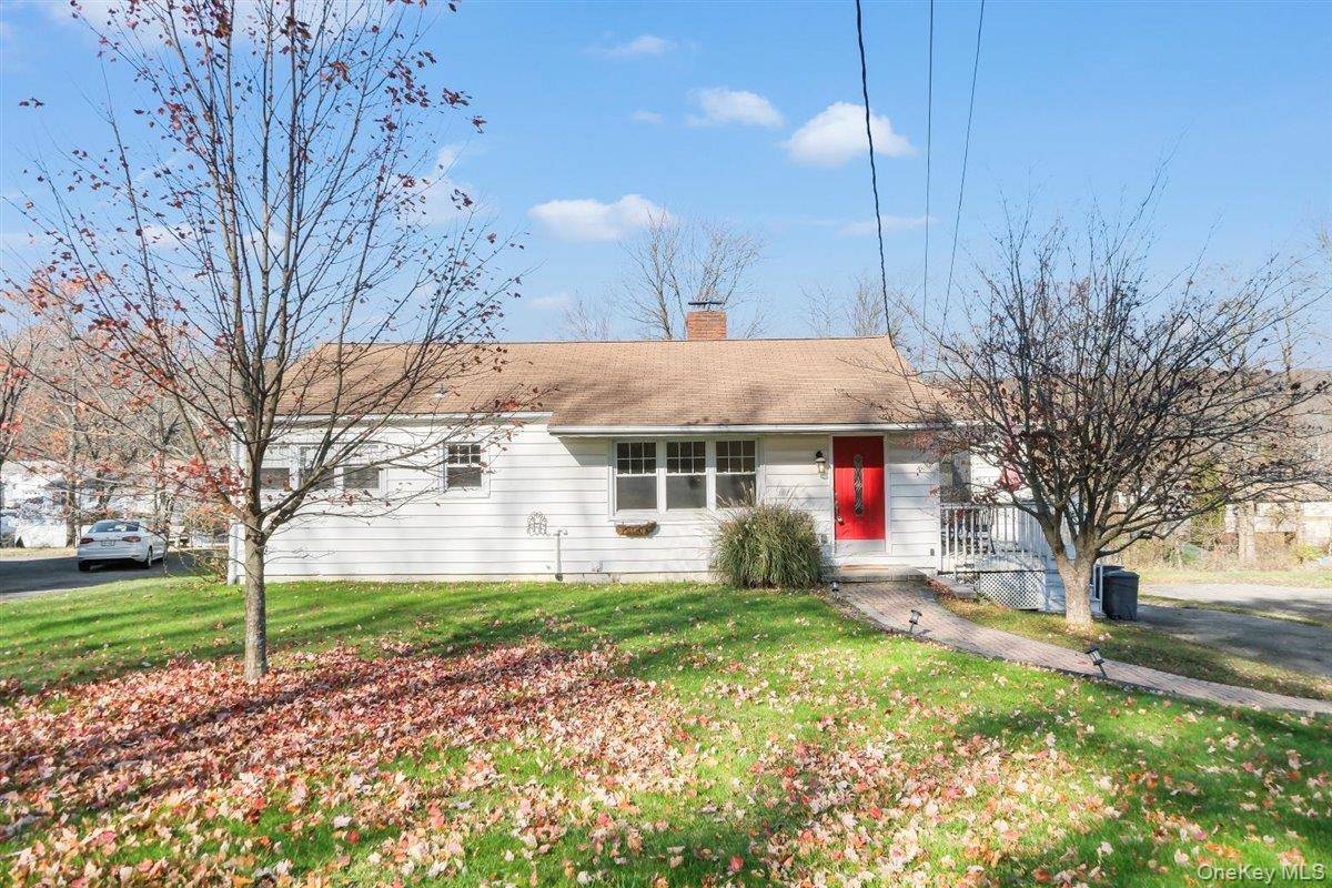 Casa de 3 Dormitorios en Venta en Monroe - Nueva York - EE. UU. - 1