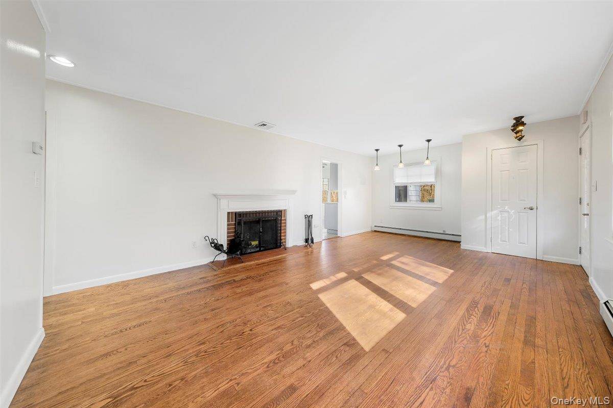 Casa de 3 Dormitorios en Venta en Monroe - Nueva York - EE. UU. - 5