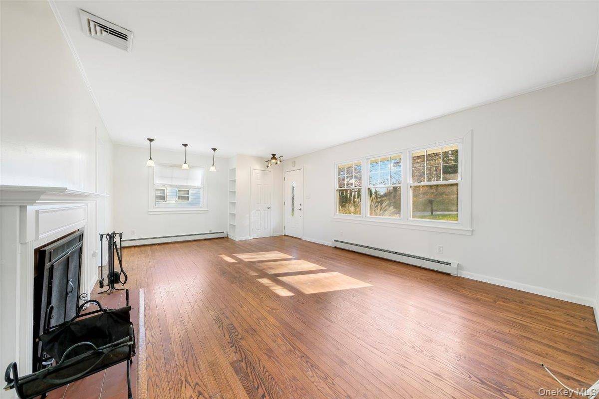 Casa de 3 Dormitorios en Venta en Monroe - Nueva York - EE. UU. - 6