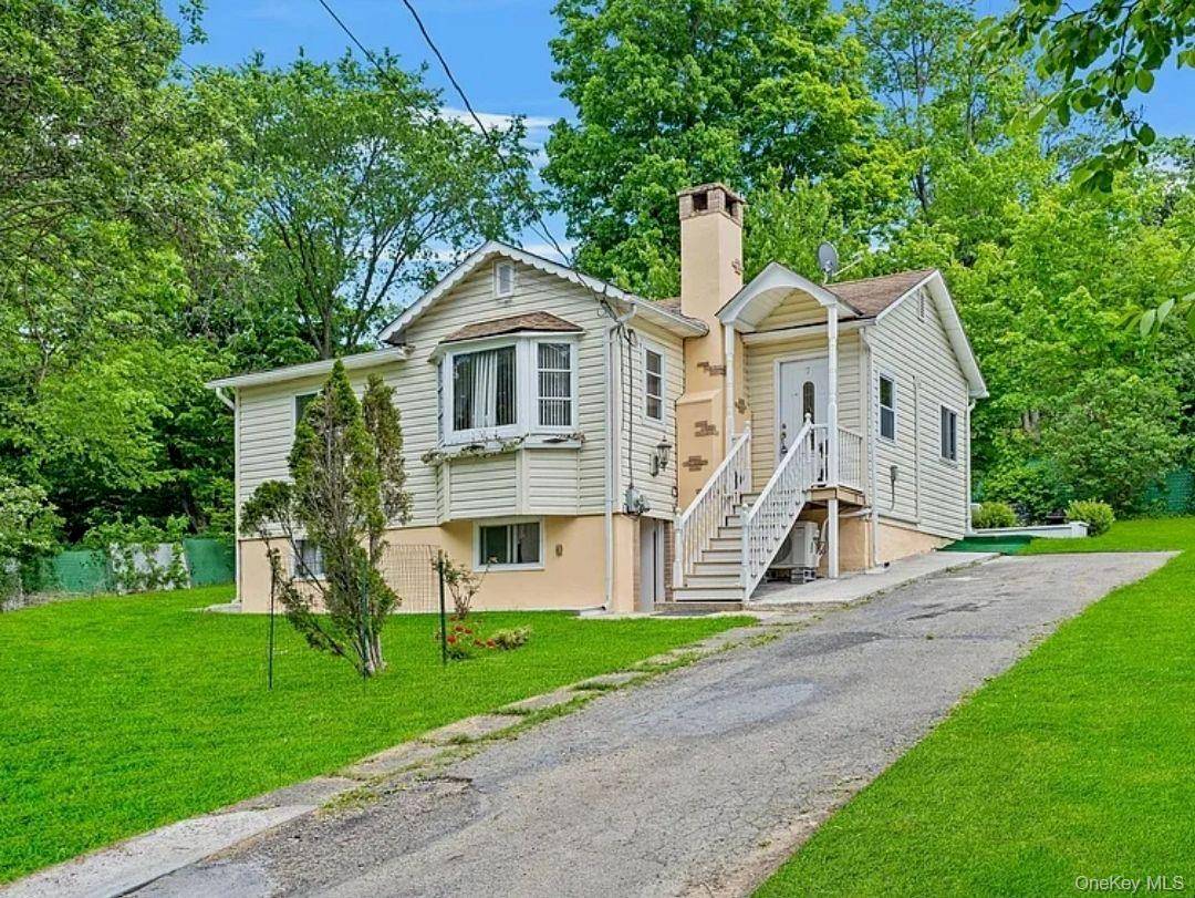 Casa com 3 Quartos à Venda em Monroe - Nova Iorque - EUA - 1