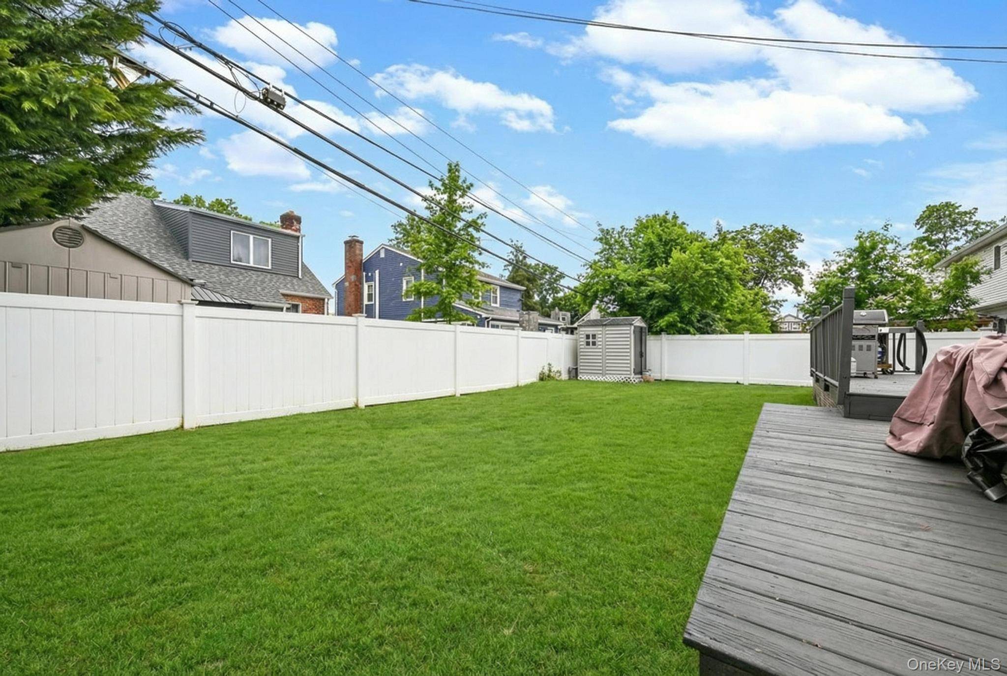 Casa de 3 Dormitorios en Venta en New Hyde Park - Nueva York - EE. UU. - 6