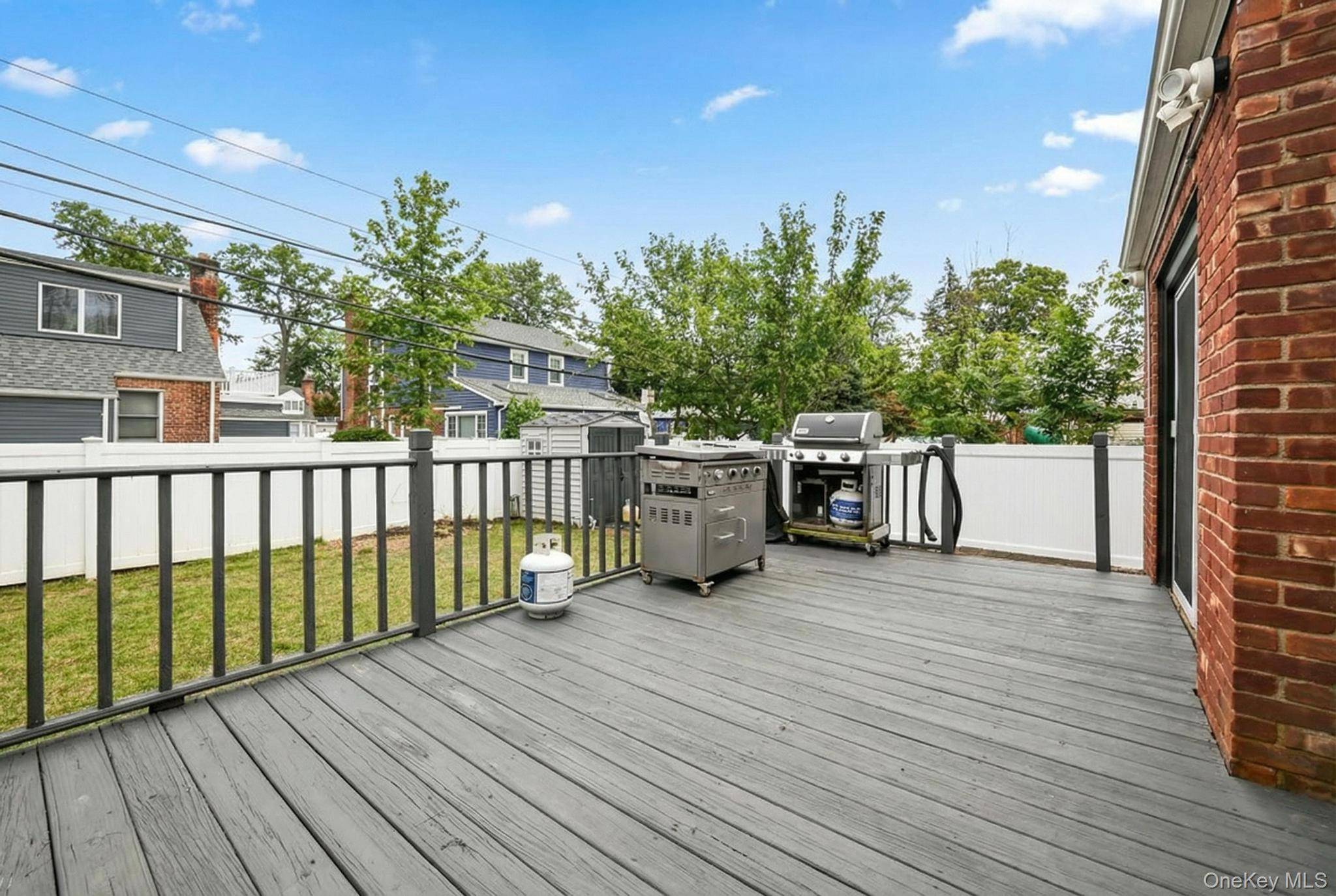 Casa de 3 Dormitorios en Venta en New Hyde Park - Nueva York - EE. UU. - 7