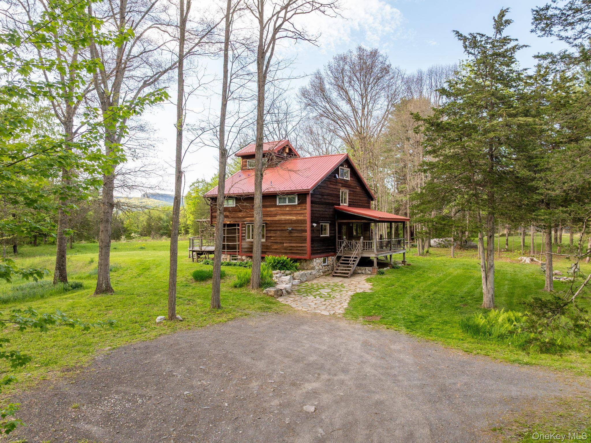 Casa com 3 Quartos à Venda em New Paltz - Nova Iorque - EUA - 1