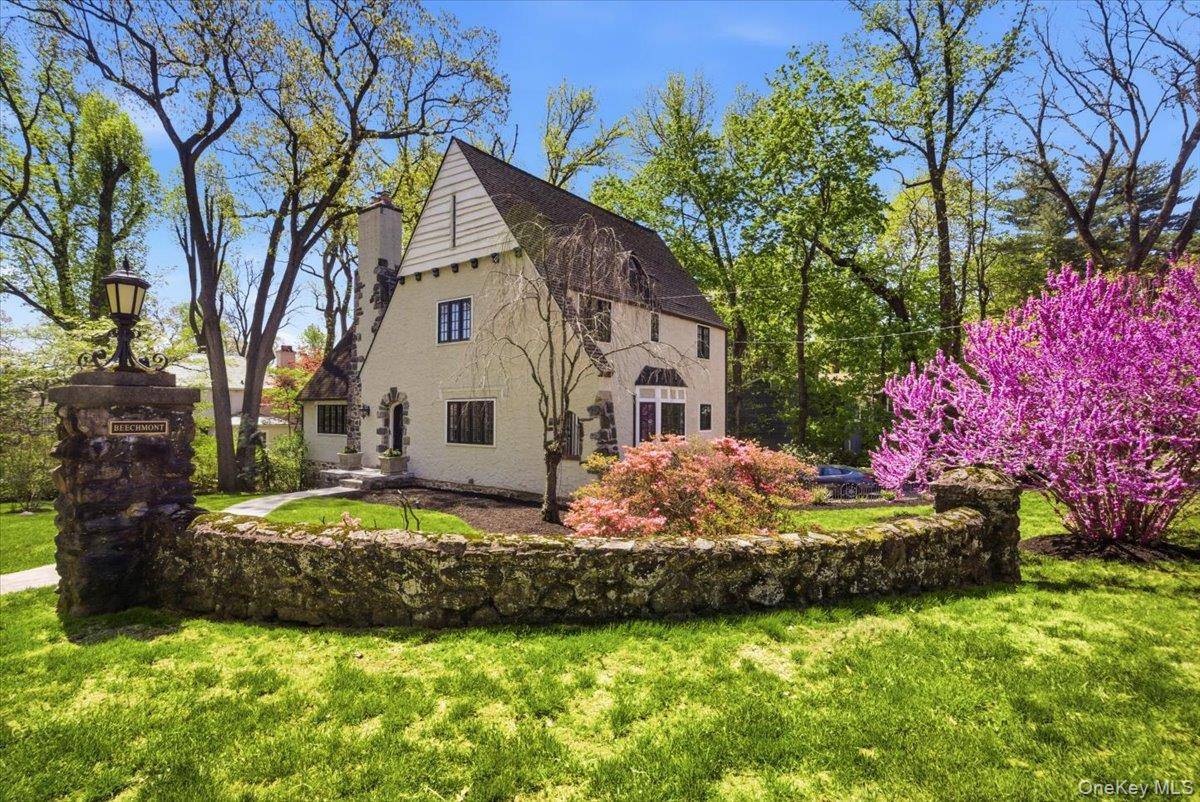 Casa de 3 Dormitorios en Venta en New Rochelle - Nueva York - EE. UU. - 2