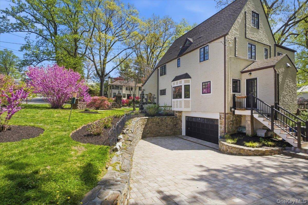 Casa de 3 Dormitorios en Venta en New Rochelle - Nueva York - EE. UU. - 3
