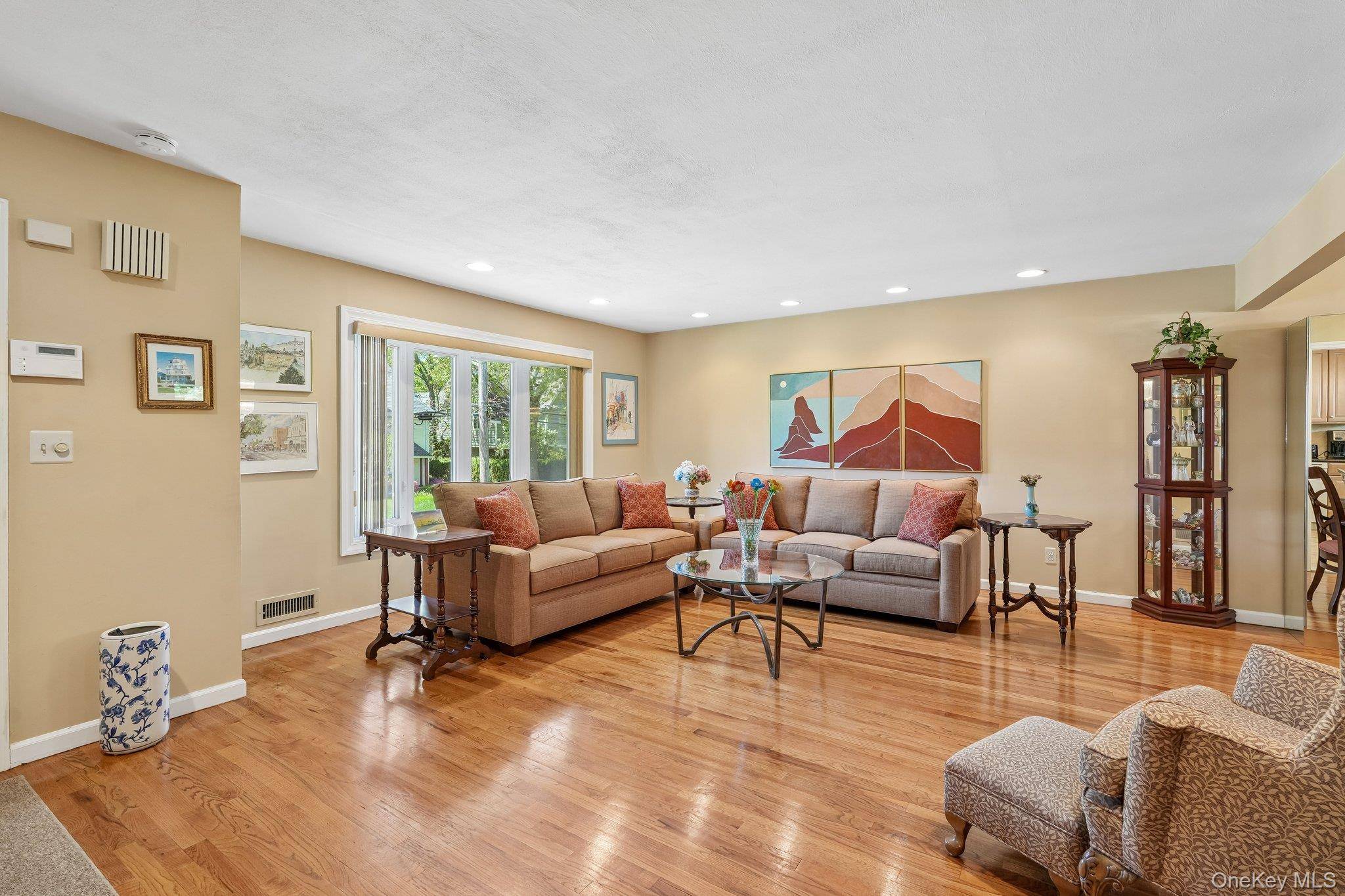 Casa de 3 Dormitorios en Venta en New Rochelle - Nueva York - EE. UU. - 3