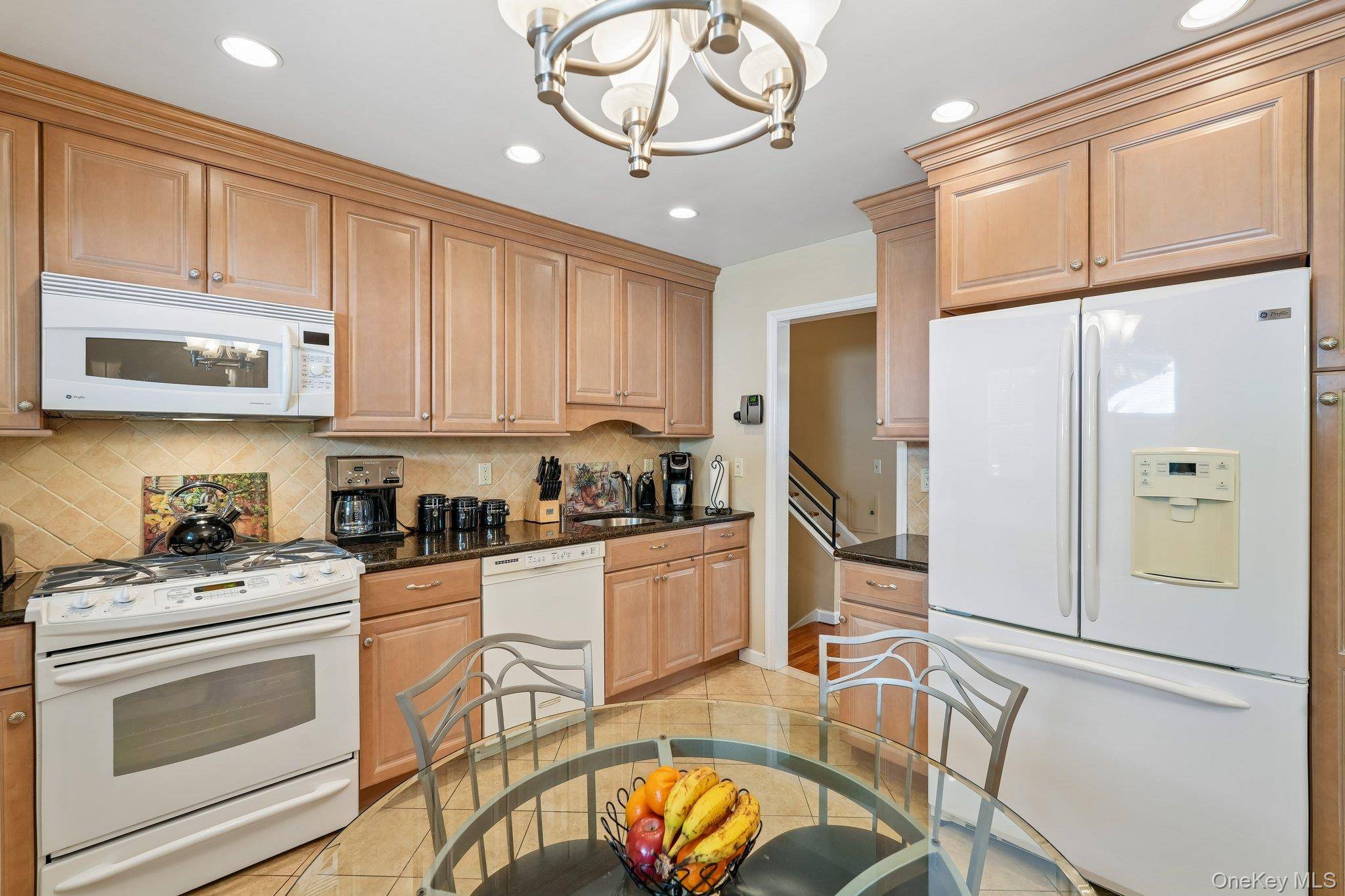 Casa de 3 Dormitorios en Venta en New Rochelle - Nueva York - EE. UU. - 8