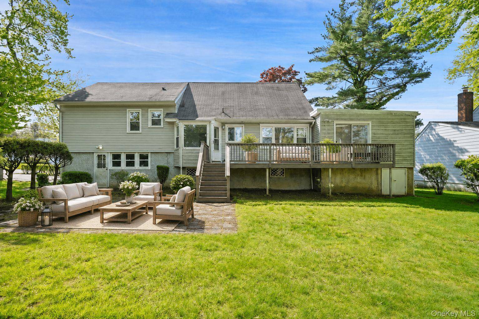 Casa com 3 Quartos à Venda em New Rochelle - Nova Iorque - EUA - 2