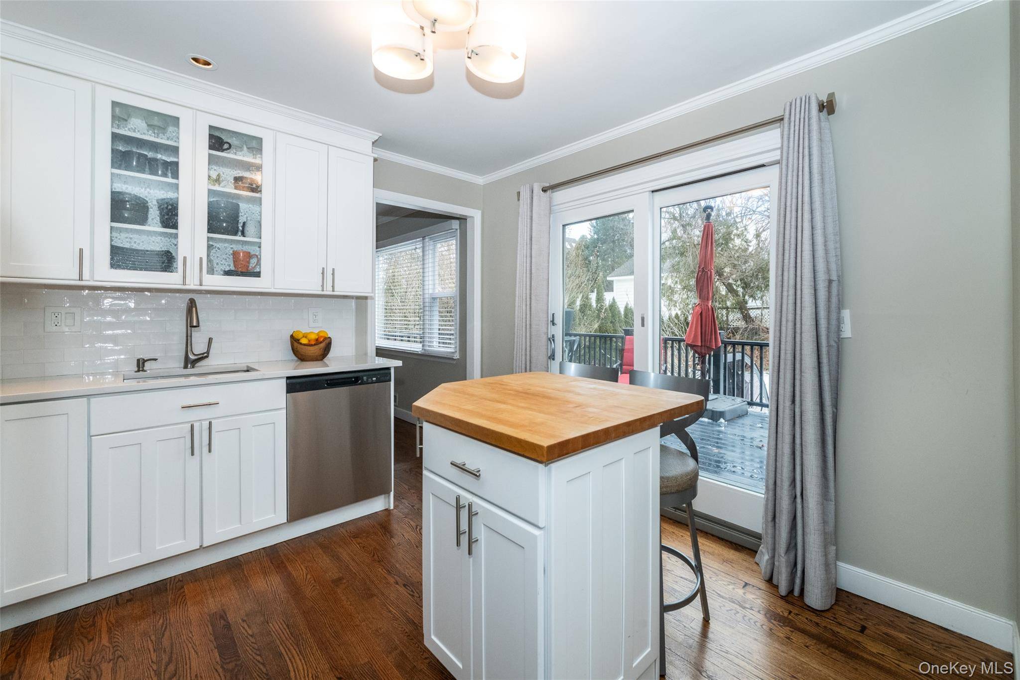 3 Bedroom Home for Sale in New Rochelle - New York - USA - 8