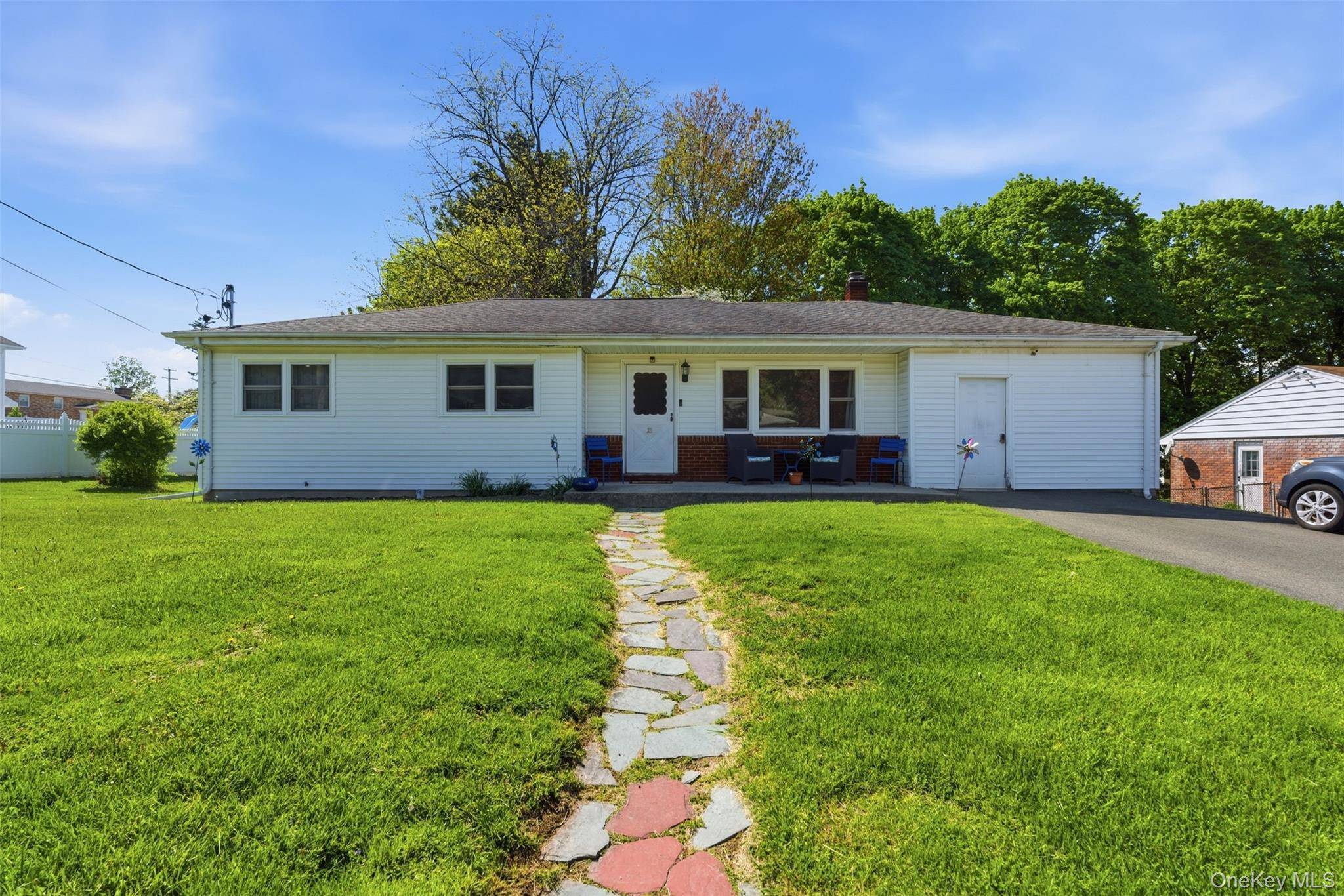 Casa de 3 Dormitorios en Venta en Newburgh - Nueva York - EE. UU. - 1