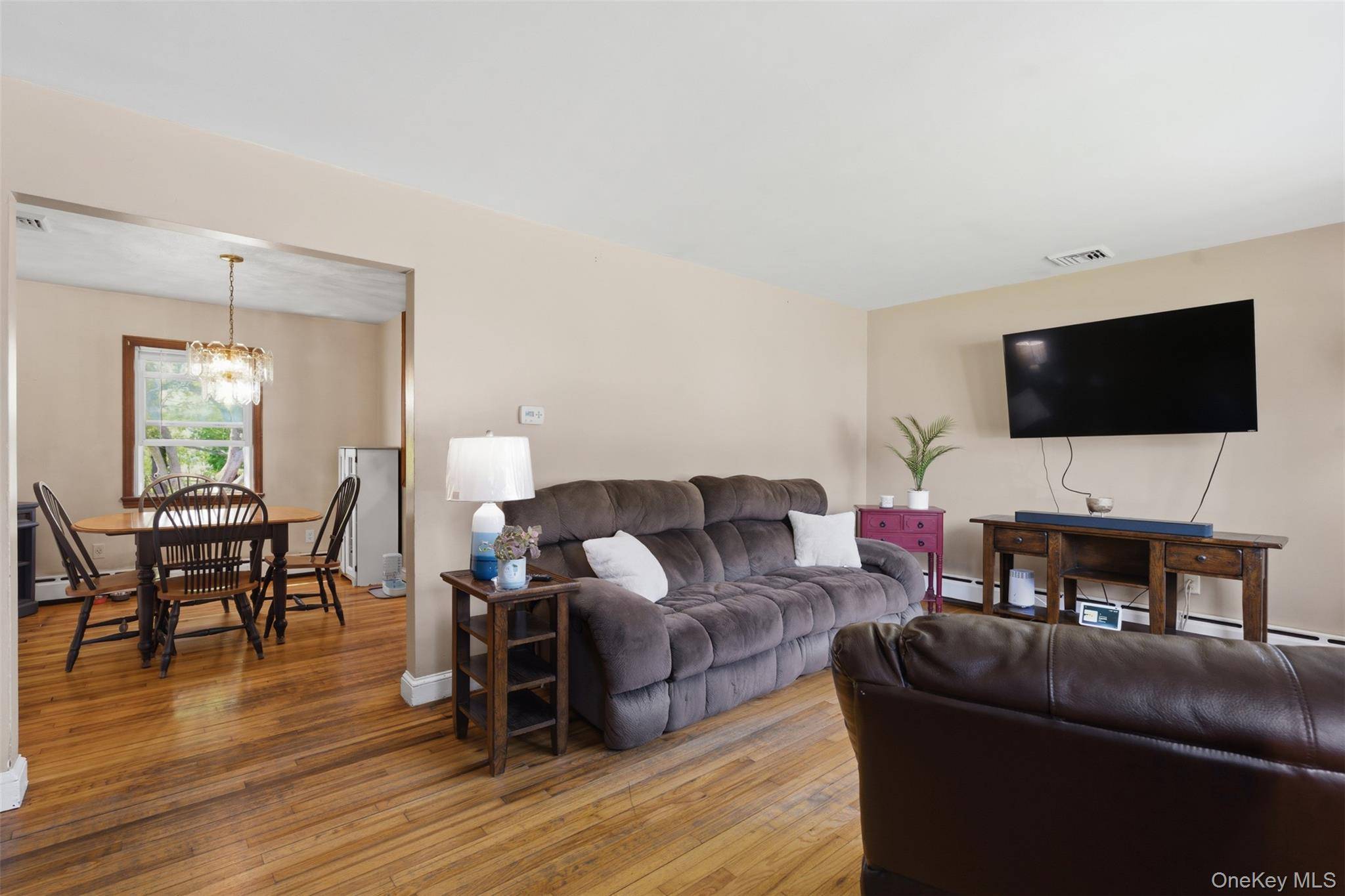 Casa de 3 Dormitorios en Venta en Newburgh - Nueva York - EE. UU. - 3