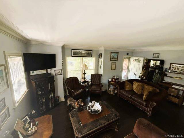 3 Bedroom Home for Sale in Newburgh - New York - USA - 3