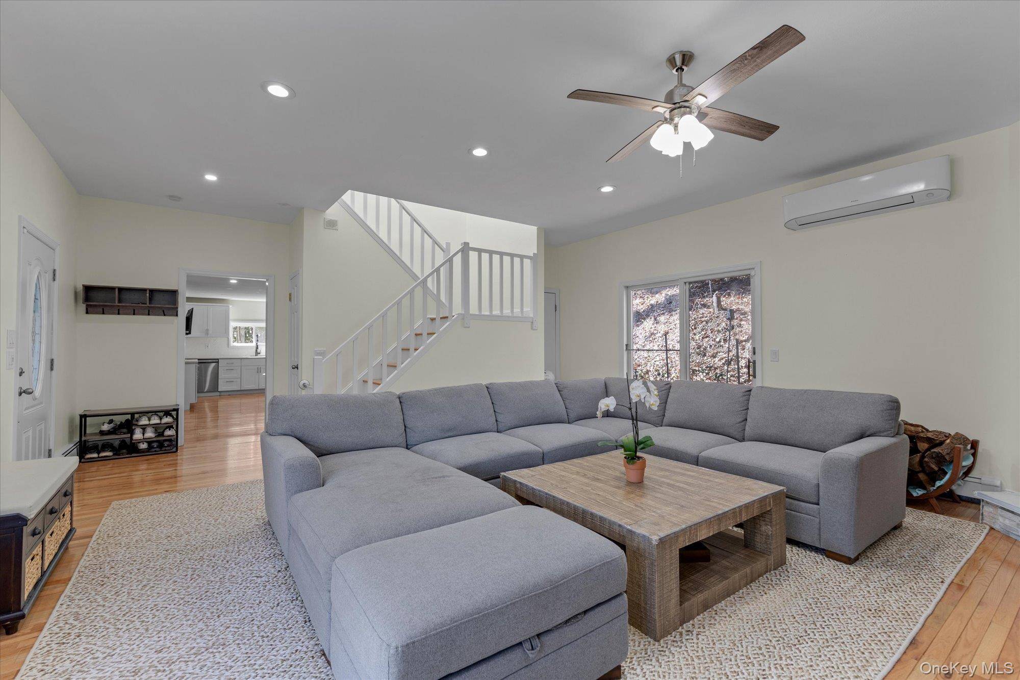3 Bedroom Home for Sale in Northport - New York - USA - 6