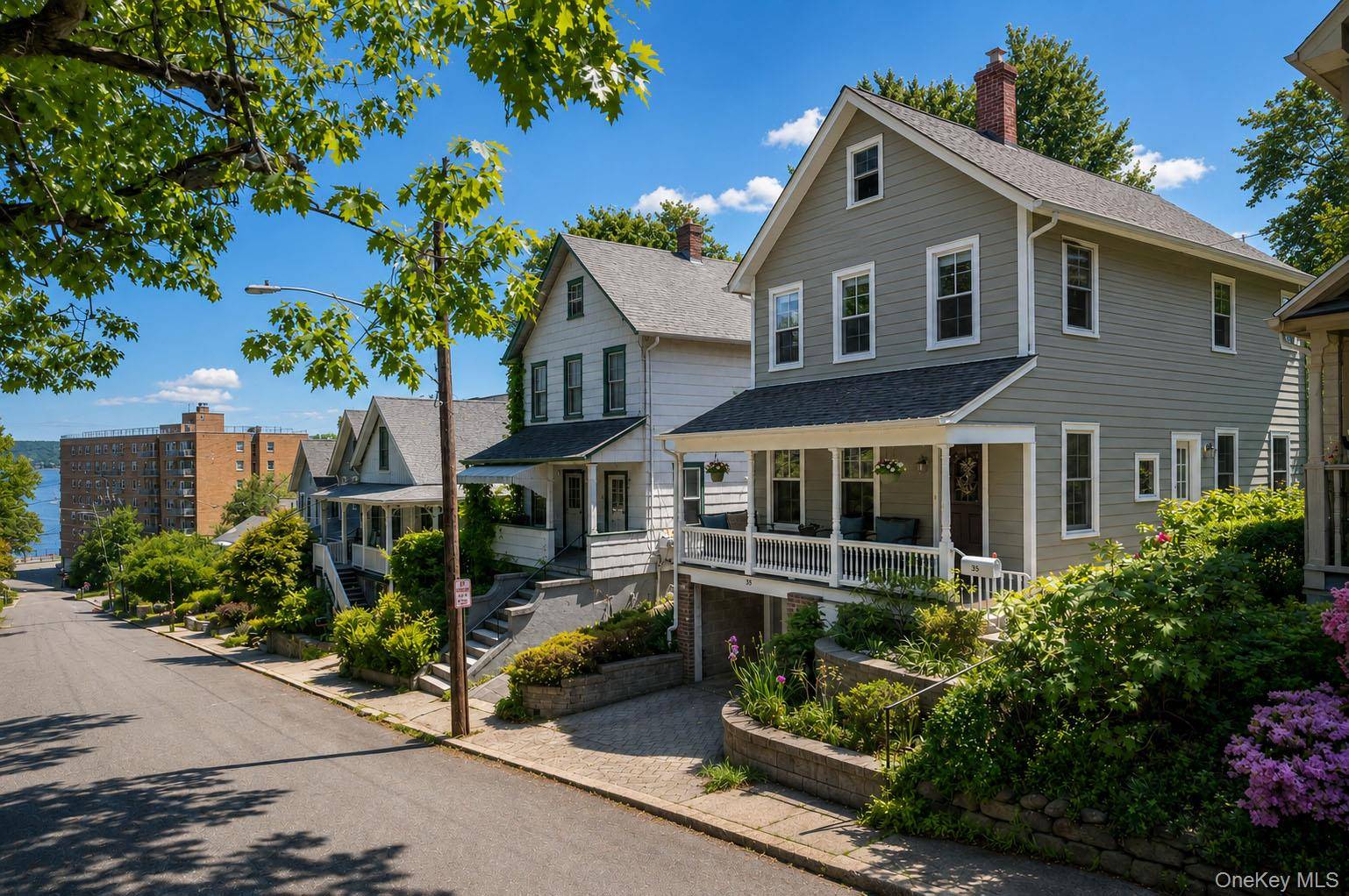 Casa com 3 Quartos à Venda em Nyack - Nova Iorque - EUA - 2