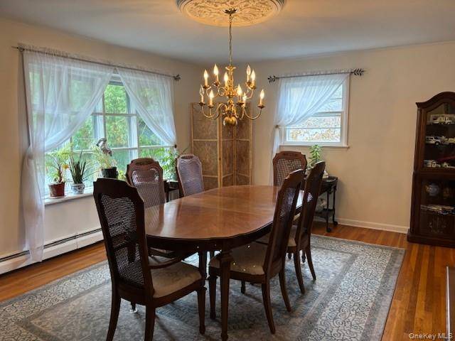 3 Bedroom Home for Sale in Oakdale - New York - USA - 4
