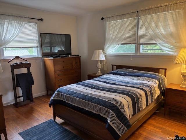 3 Bedroom Home for Sale in Oakdale - New York - USA - 6