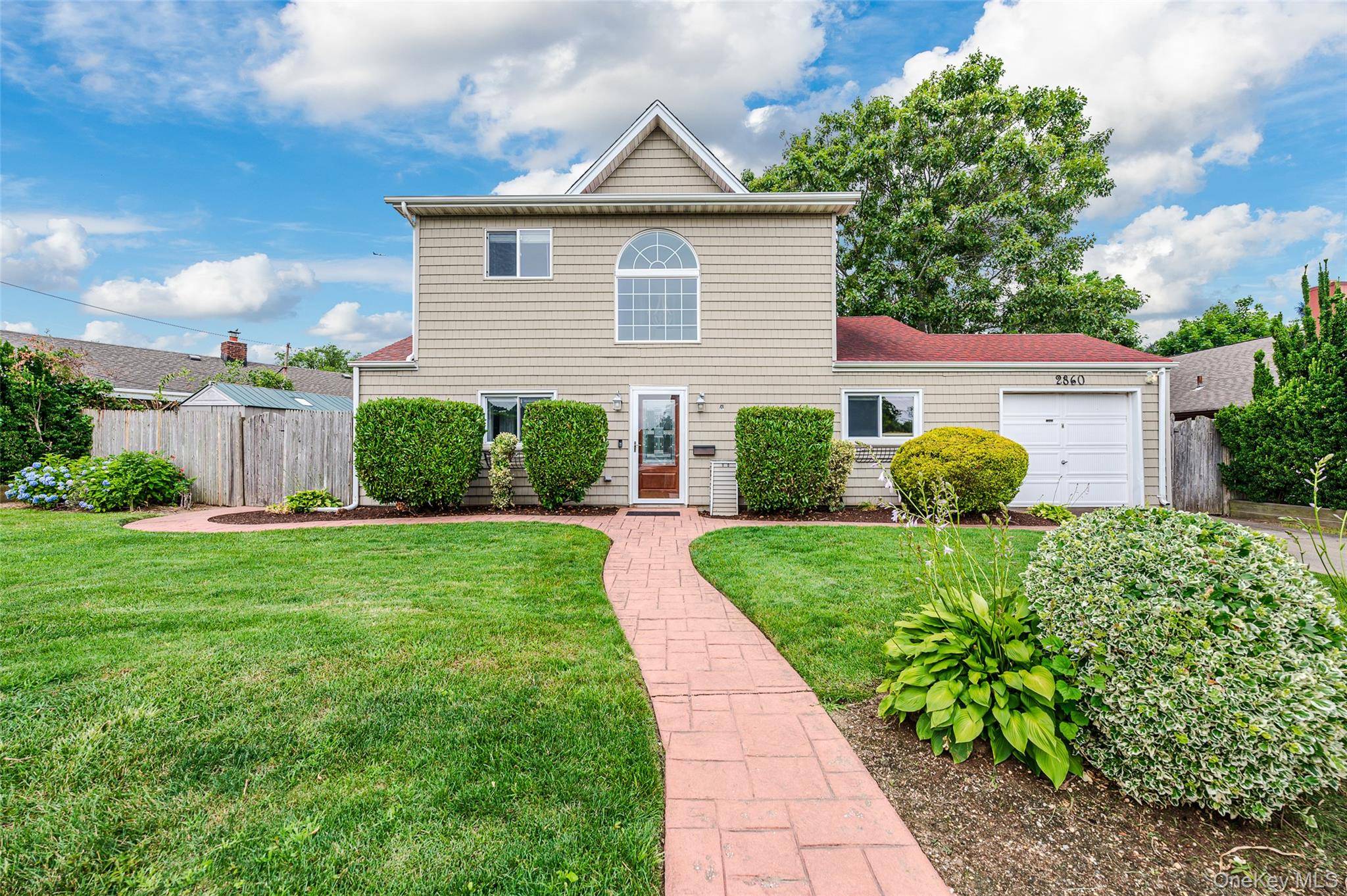 Casa com 3 Quartos à Venda em Oceanside - Nova Iorque - EUA - 1