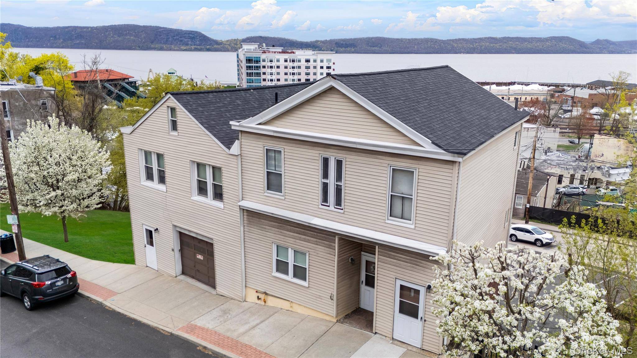 Casa com 3 Quartos à Venda em Ossining - Nova Iorque - EUA - 2
