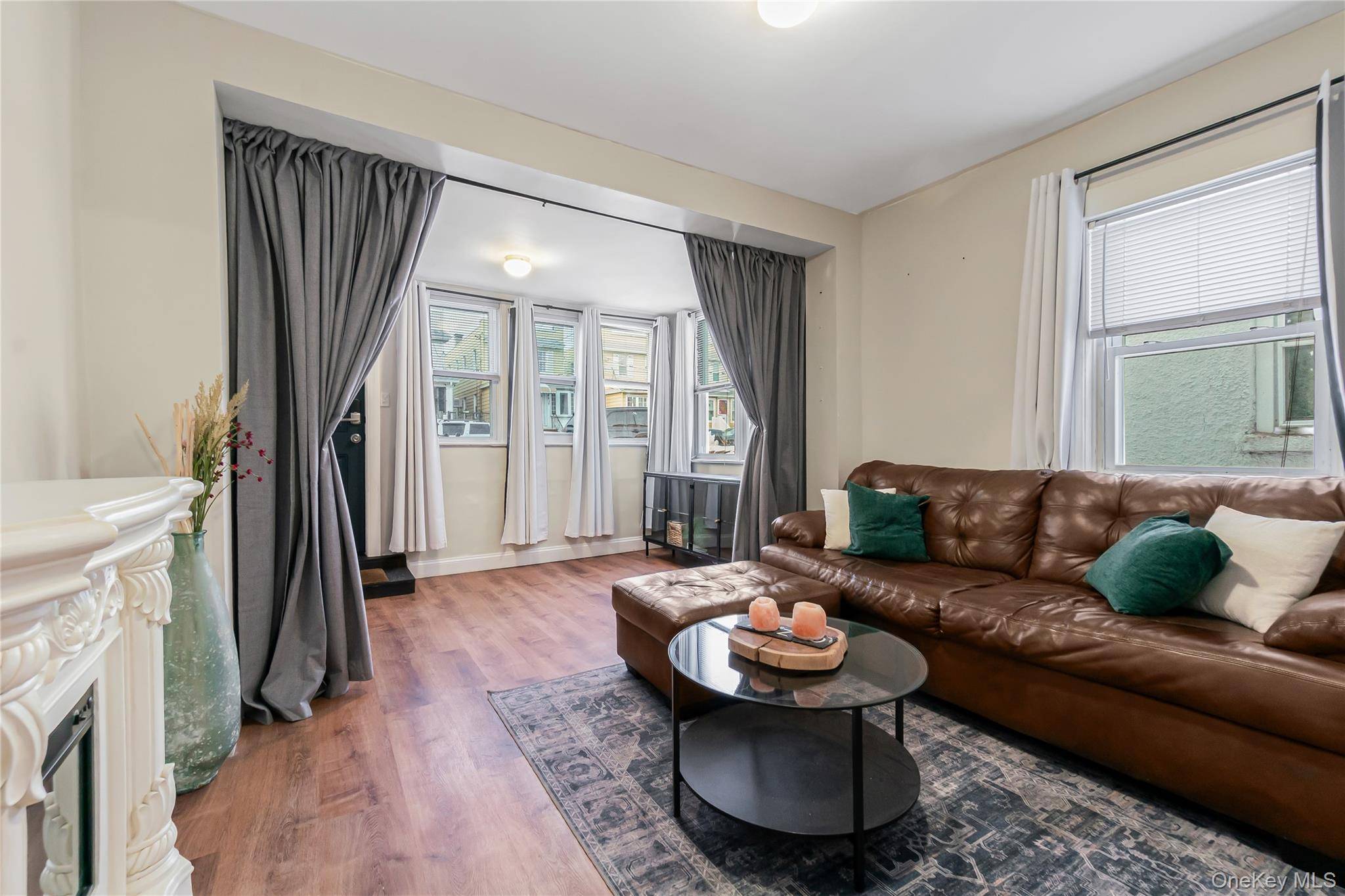 Casa com 3 Quartos à Venda em Ozone Park - Nova Iorque - EUA - 5