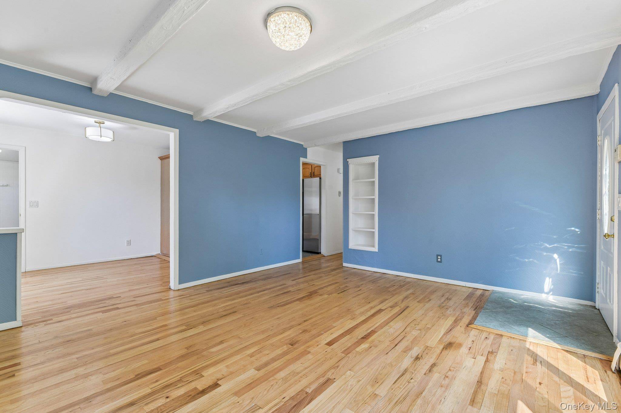Casa de 3 Dormitorios en Venta en Patchogue - Nueva York - EE. UU. - 6