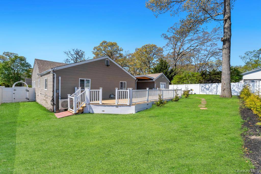 3 Bedroom Home for Sale in Patchogue - New York - USA - 6