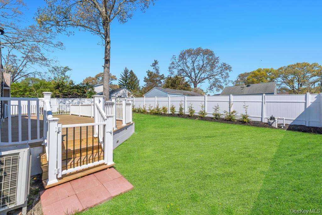 3 Bedroom Home for Sale in Patchogue - New York - USA - 7