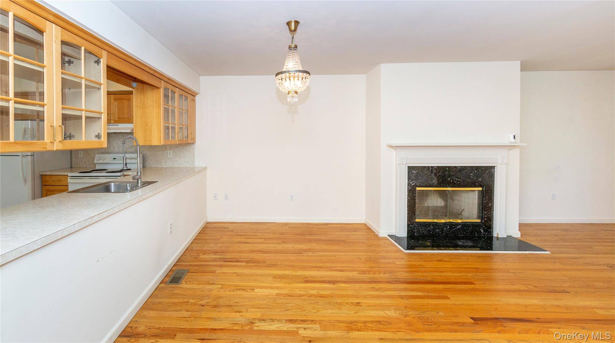 3 Bedroom Home for Sale in Pawling - New York - USA - 8