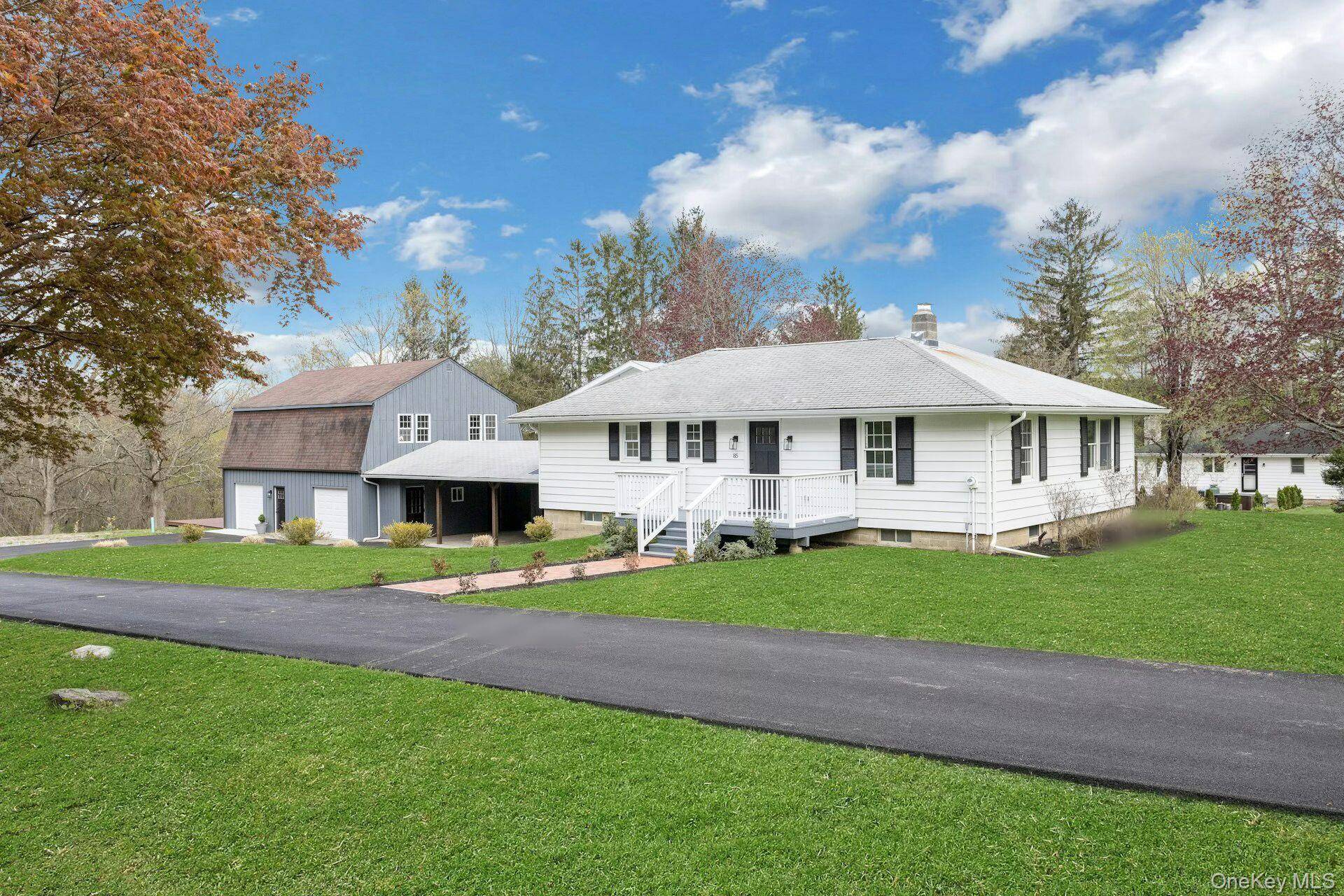 Casa de 3 Dormitorios en Venta en Pawling - Nueva York - EE. UU. - 1
