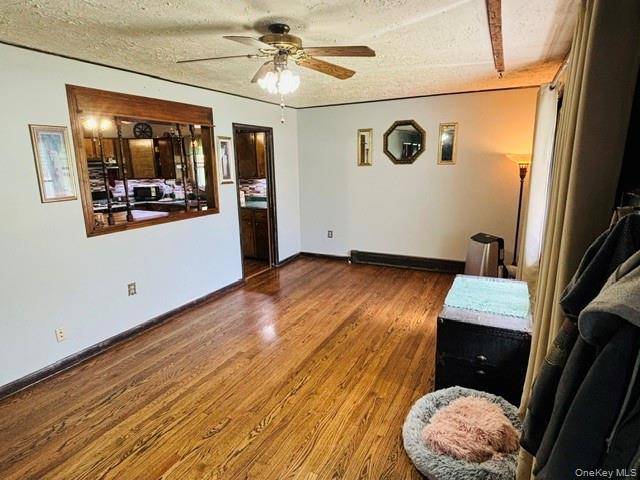Casa de 3 Dormitorios en Venta en Pine Plains - Nueva York - EE. UU. - 5
