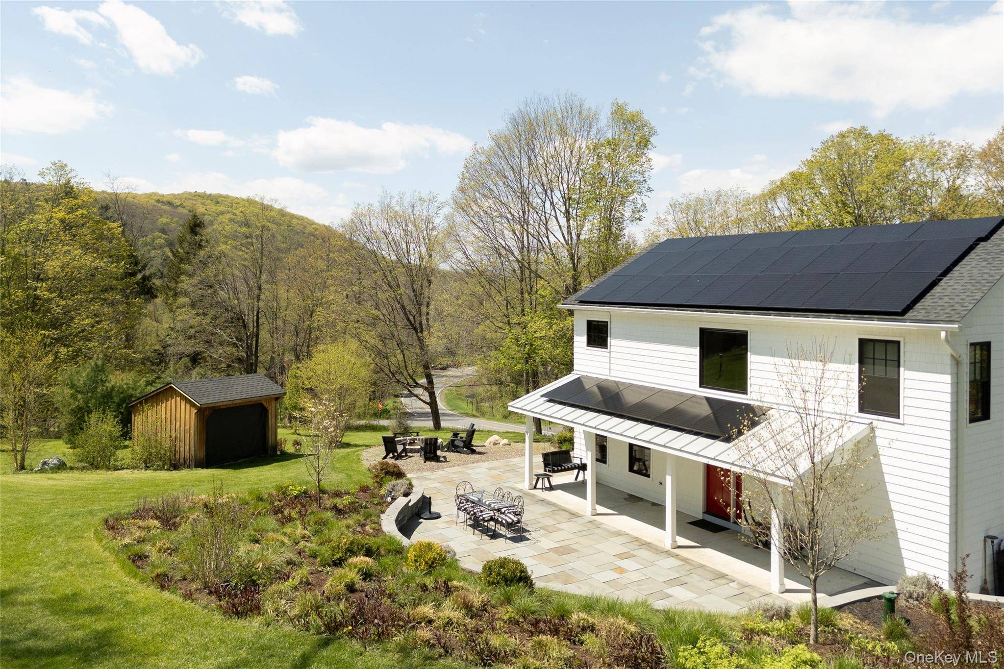 Casa de 3 Dormitorios en Venta en Pine Plains - Nueva York - EE. UU. - 1