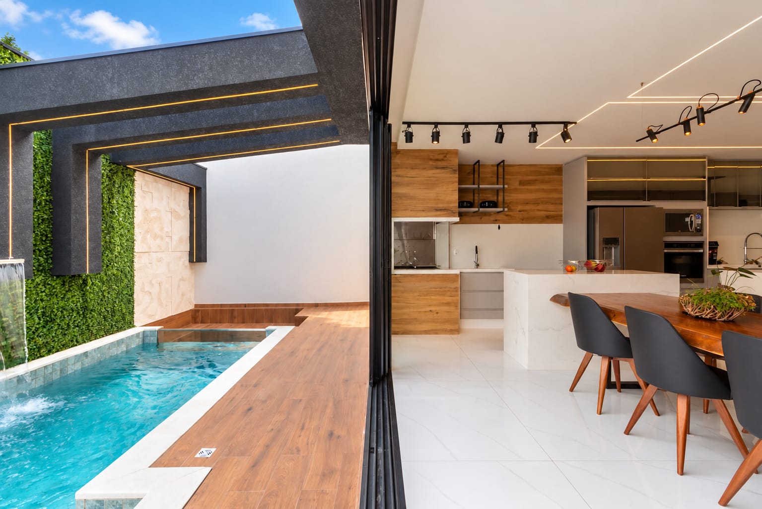Casa com 3 Quartos à Venda em Pinhais - Paraná - Brasil - 8